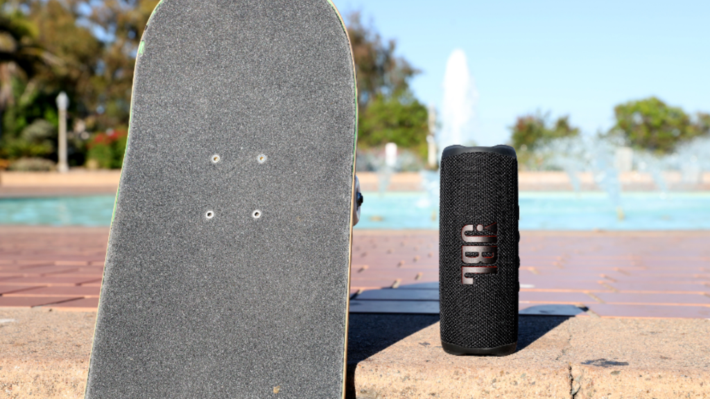 Loa Bluetooth JBL Flip 6 lifestyle