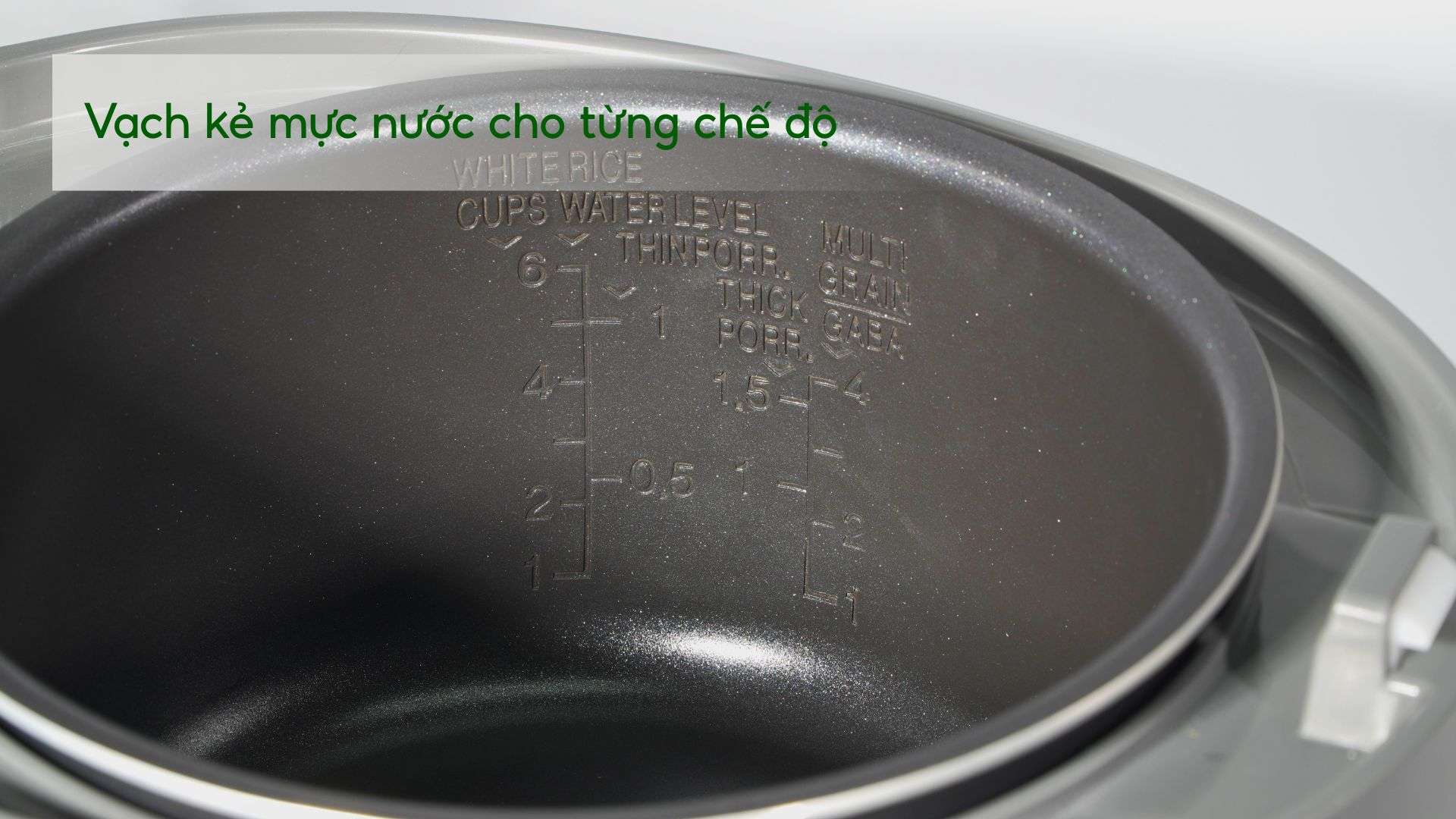 Nồi Cơm Điện Tử Cuckoo (CR-0675F_UGUGCRVN) 1.08L Xám Vạch kẻ mực nước cho từng chế độ