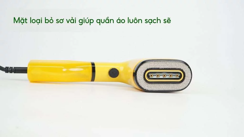 Bàn Ủi Hơi Nước Cầm Tay Tefal DT2026E1 70Ml Vàng Mặt loại bỏ sơ vải giúp quần áo luôn sạch sẽ