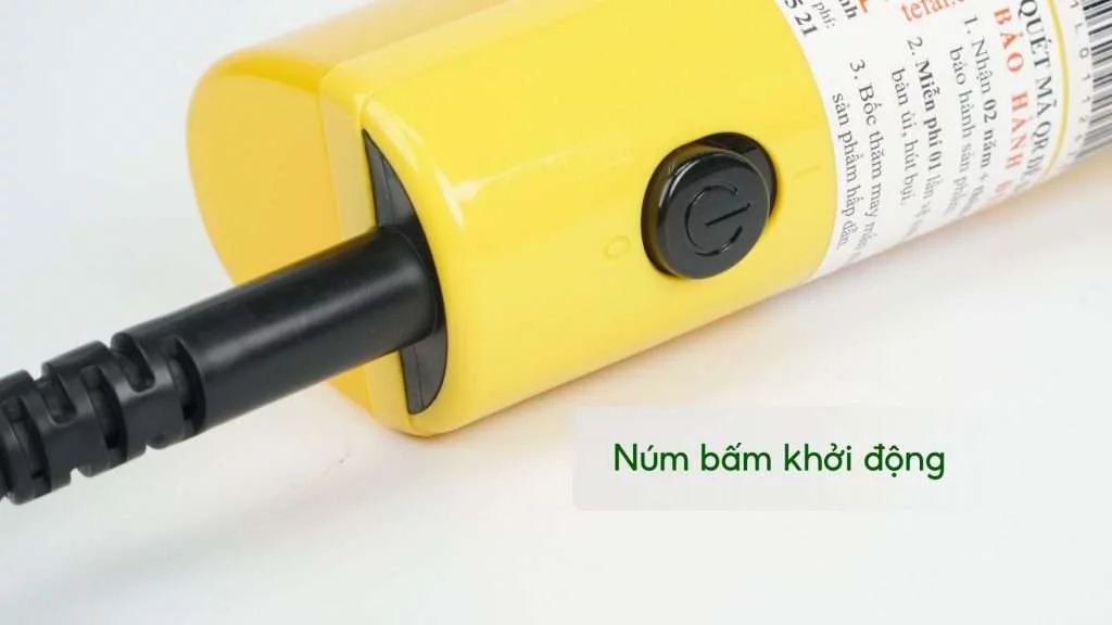 Bàn Ủi Hơi Nước Cầm Tay Tefal DT2026E1 70Ml Vàng Núm bấm khởi động