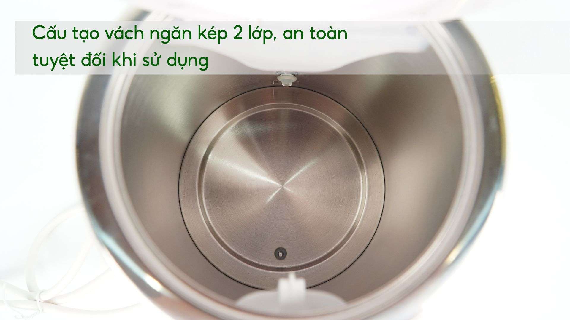 Bình Đun Siêu Tốc Cuckoo (CK-A170T_WHVNCV) 1.7L Trắng Cấu tạo vách ngăn kép 2 lớp, an toàn tuyệt đối khi sử dụng