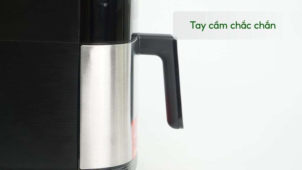 Nồi Chiên Không Dầu Tefal EY801D15 6.5L Bạc Tay cầm chắc chắn