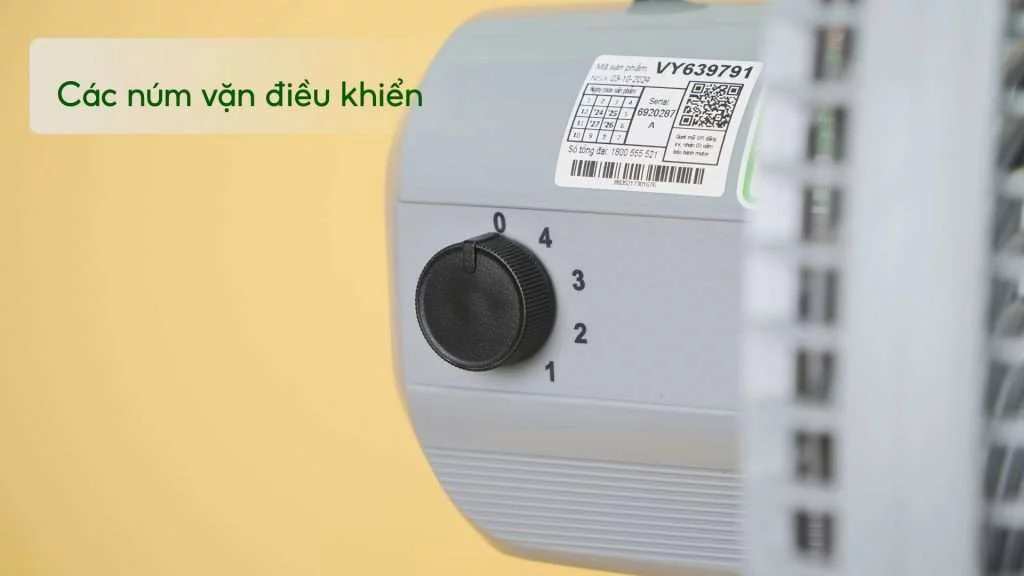 Quạt Đứng Asiavina VY639791 Các núm vặn điều khiển