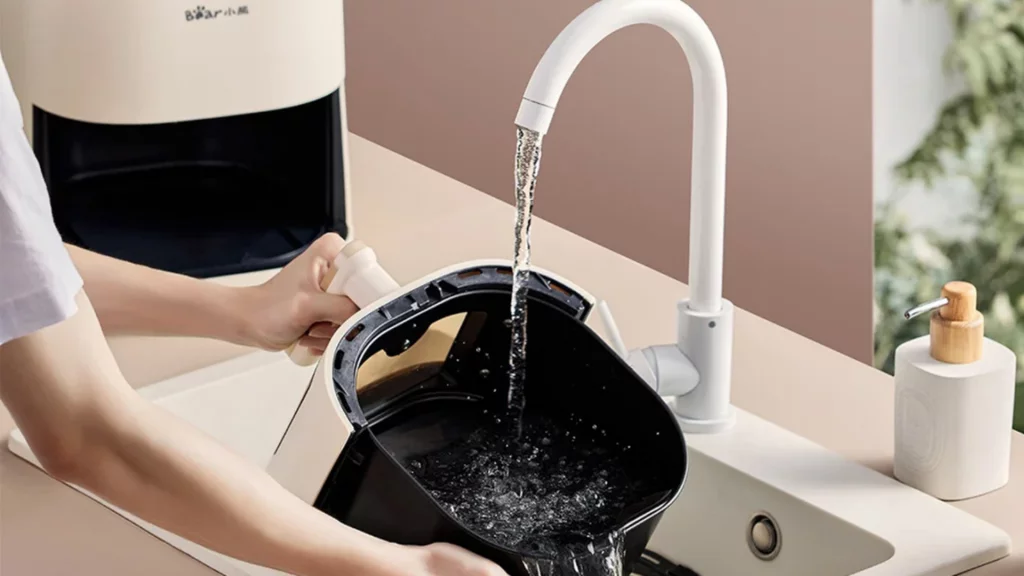 Nồi chiên không dầu Bear QZG-F15E3 Dung tích chứa lớn đến 5.0 lít