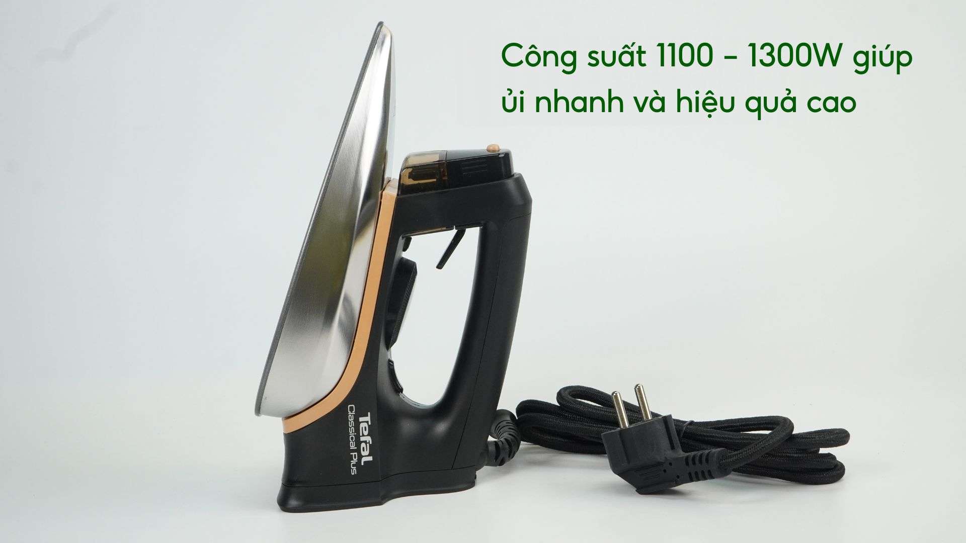 Bàn Ủi Khô Tích Hợp Bình Xịt Nước Tefal FS3120L0 Công suất 1100 – 1300W giúp ủi nhanh và hiệu quả cao