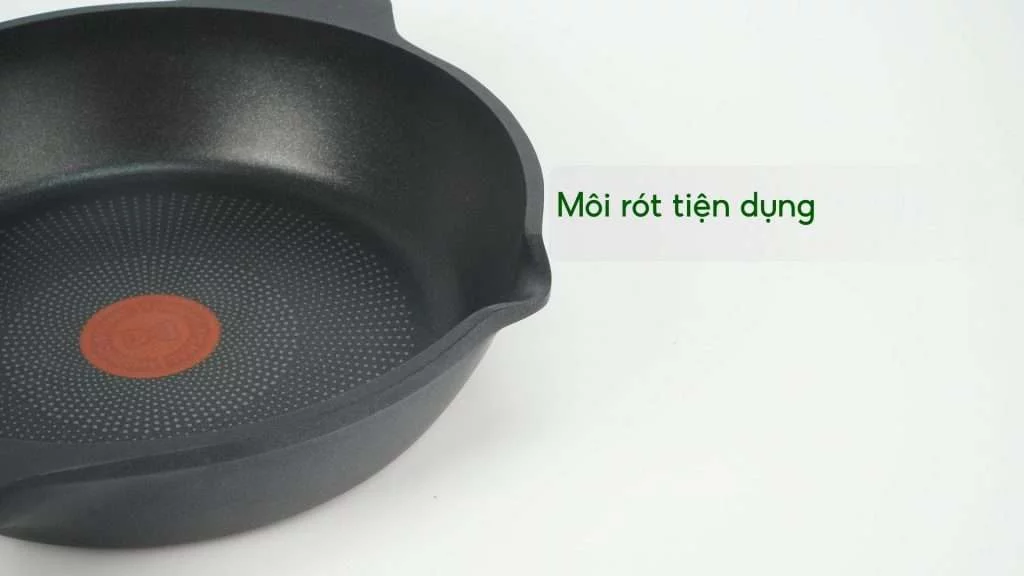 Chảo Đúc Cao Cấp Nướng, Chiên Tefal Robusto Có Miệng Rót 26Cm E2494044 Môi rót tiện dụng