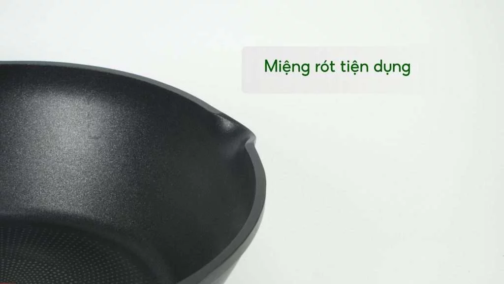 Chảo Đúc Cao Cấp Sâu Lồng Tefal Robusto Có Miệng Rót 28Cm E2491944 Miệng rót tiện dụng