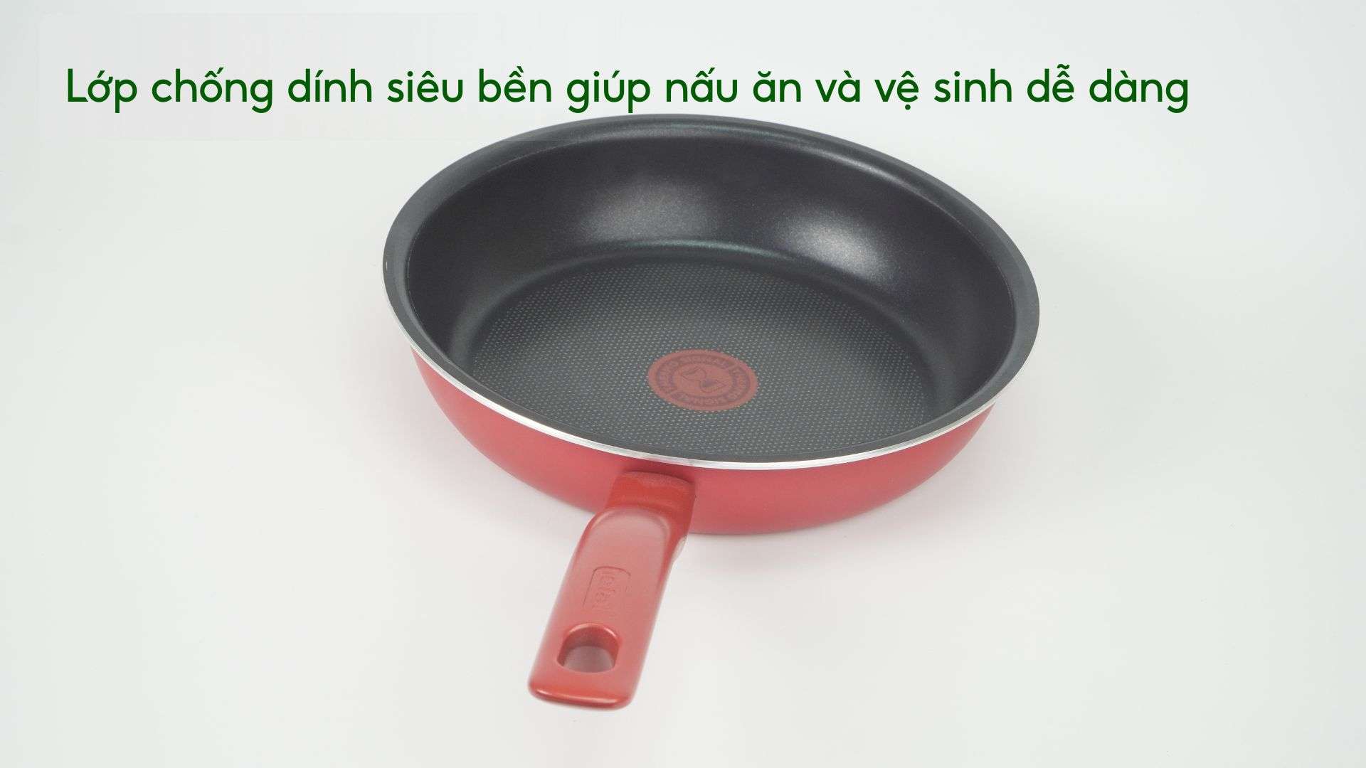 Chảo chiên Tefal So Chef 28cm G1350696 Lớp chống dính siêu bền giúp nấu ăn và vệ sinh dễ dàng