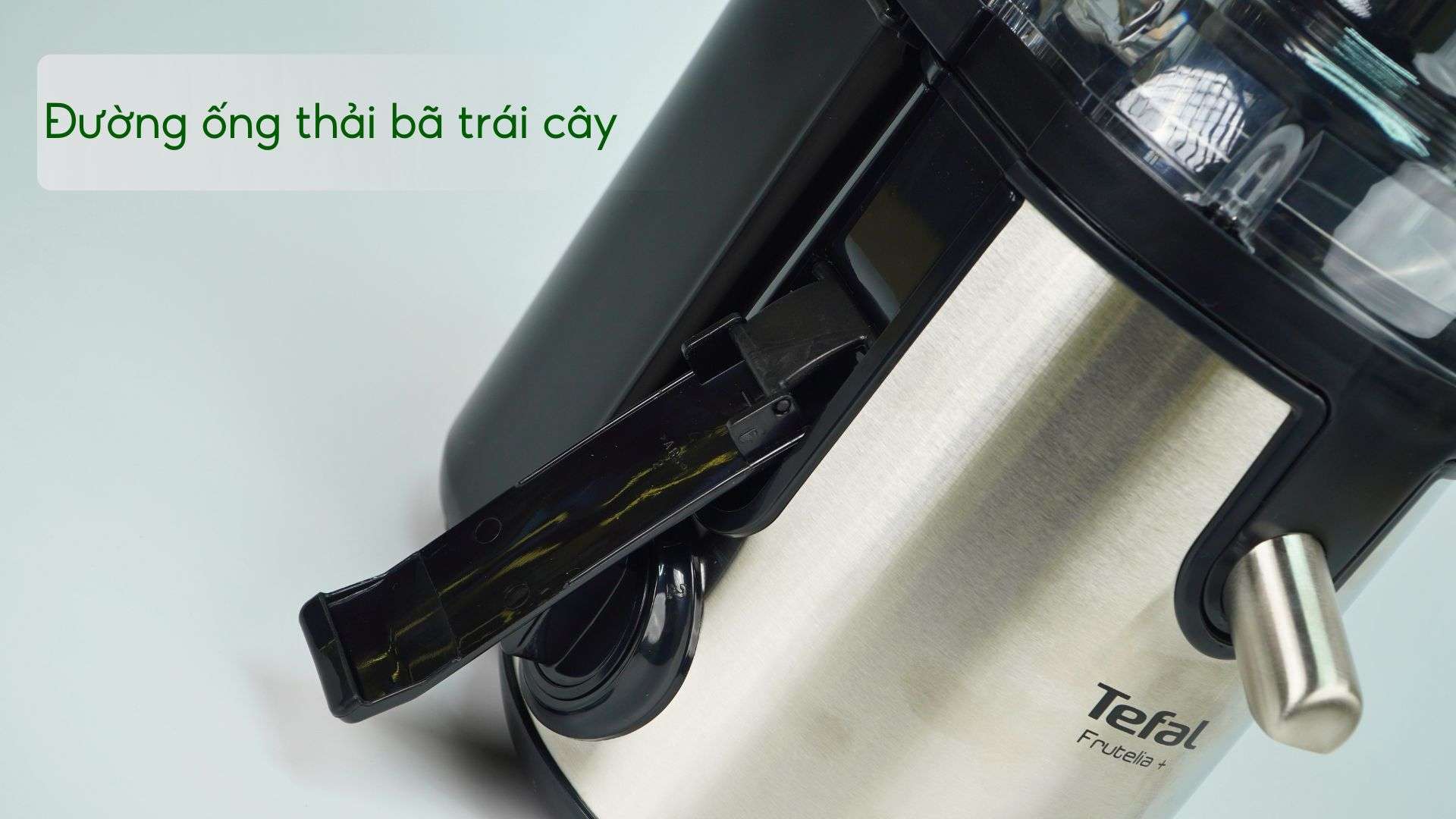 Máy Ép Trái Cây Tefal ZE420D38 Đường ống thải bã trái cây