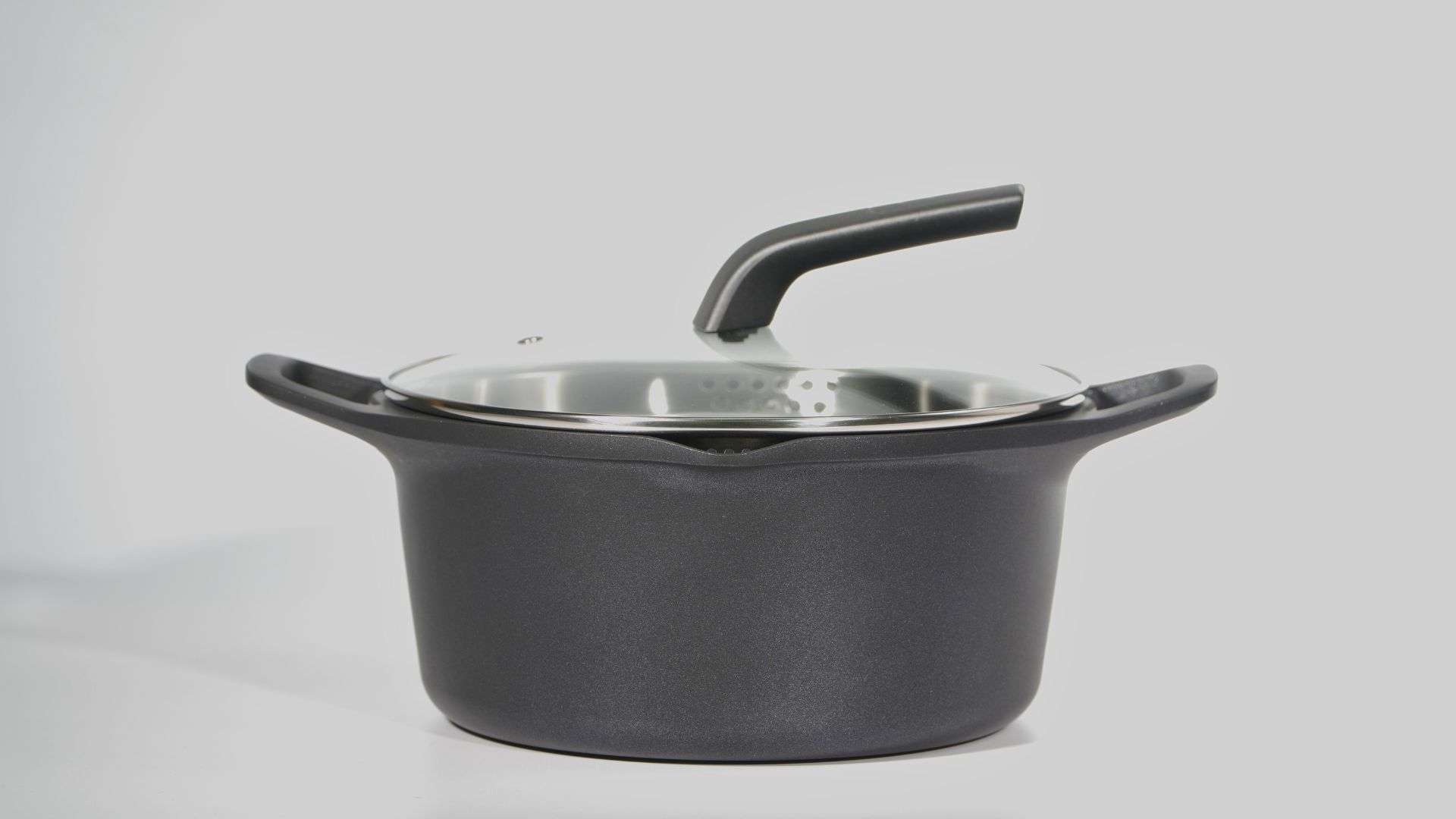 Nồi Đúc Cao Cấp Tefal Robusto Có Miệng Rót 24Cm E2494644 thiết kế