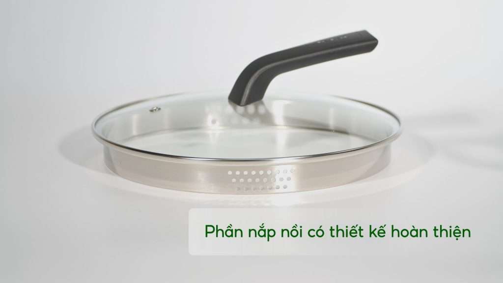 Phần nắp nồi có thiết kế hoàn thiện Tefal Robusto Có Miệng Rót 24Cm E2494644