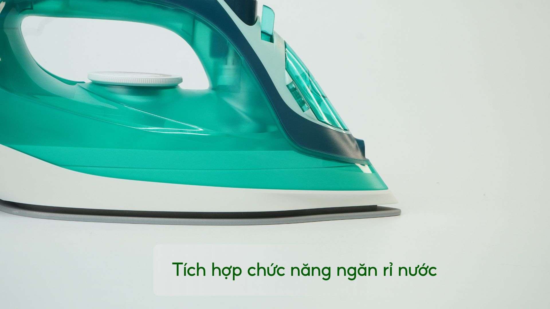 Bàn ủi hơi nước Philips DST3030_70_Xanh ngọc đậm Tích hợp chức năng ngăn rỉ nước