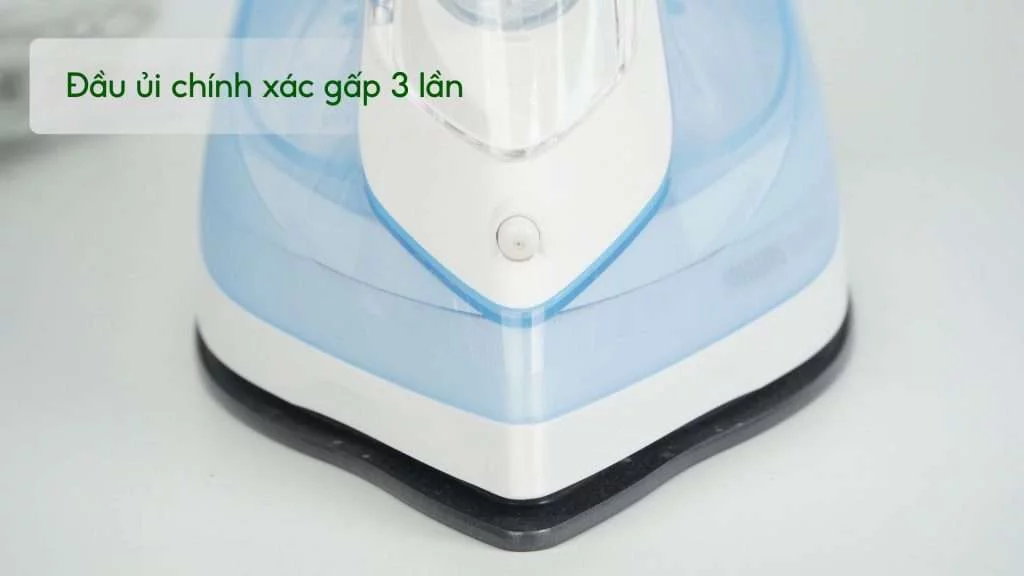 Bàn ủi hơi nước Philips GC1740_20_Xanh dương nhạt Đầu ủi chính xác gấp 3 lần
