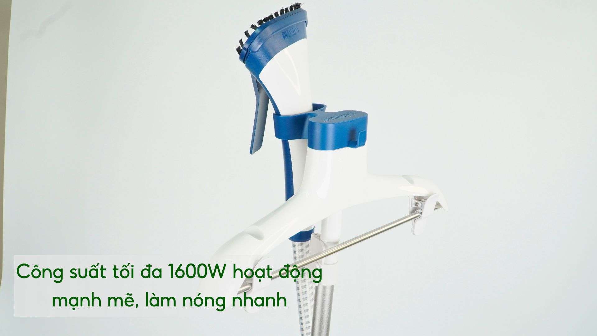 Bàn ủi hơi nước đứng Philips GC518_29_Xanh ngọc Công suất tối đa 1600W hoạt động mạnh mẽ, làm nóng nhanh