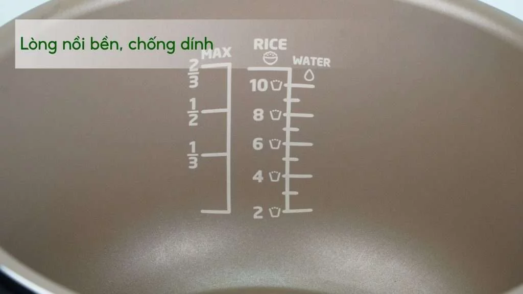 Nồi áp suất PHILIPS HD2103_66_Bạc và Đen Lòng nồi bền, chống dính