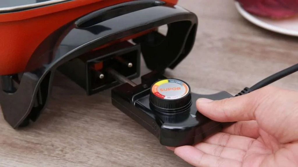 Nồi lẩu điện Supor H30FK802VN 5L - Chi tiết núm xoay