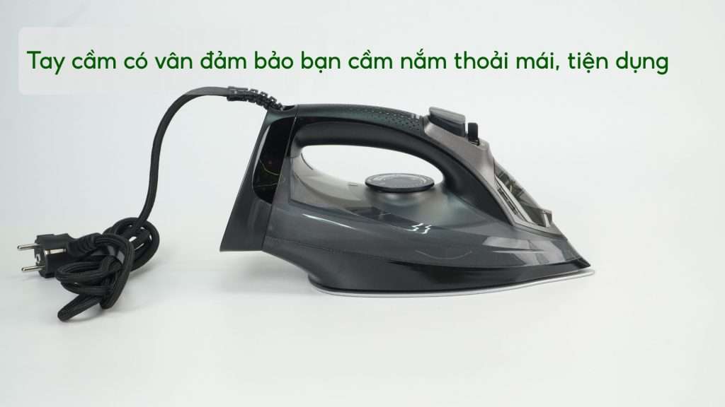 Bàn ủi hơi nước Philips DST5040_80 Đen Tay cầm có vân đảm bảo bạn cầm nắm thoải mái, tiện dụng