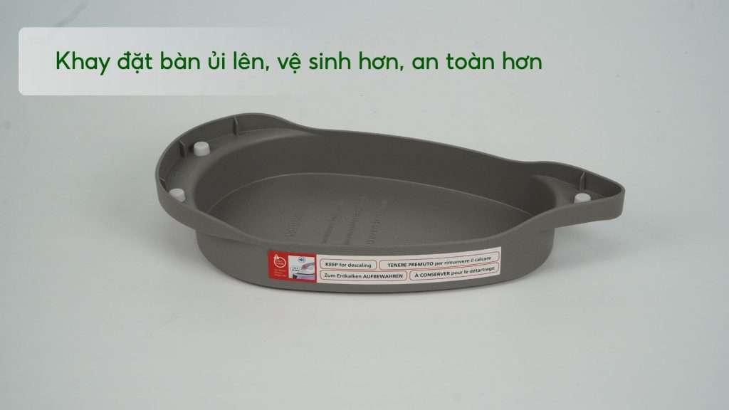 Bàn ủi hơi nước Philips PSG3000_20 Trắng và xanh dư Khay đặt bàn ủi lên, vệ sinh hơn, an toàn hơn