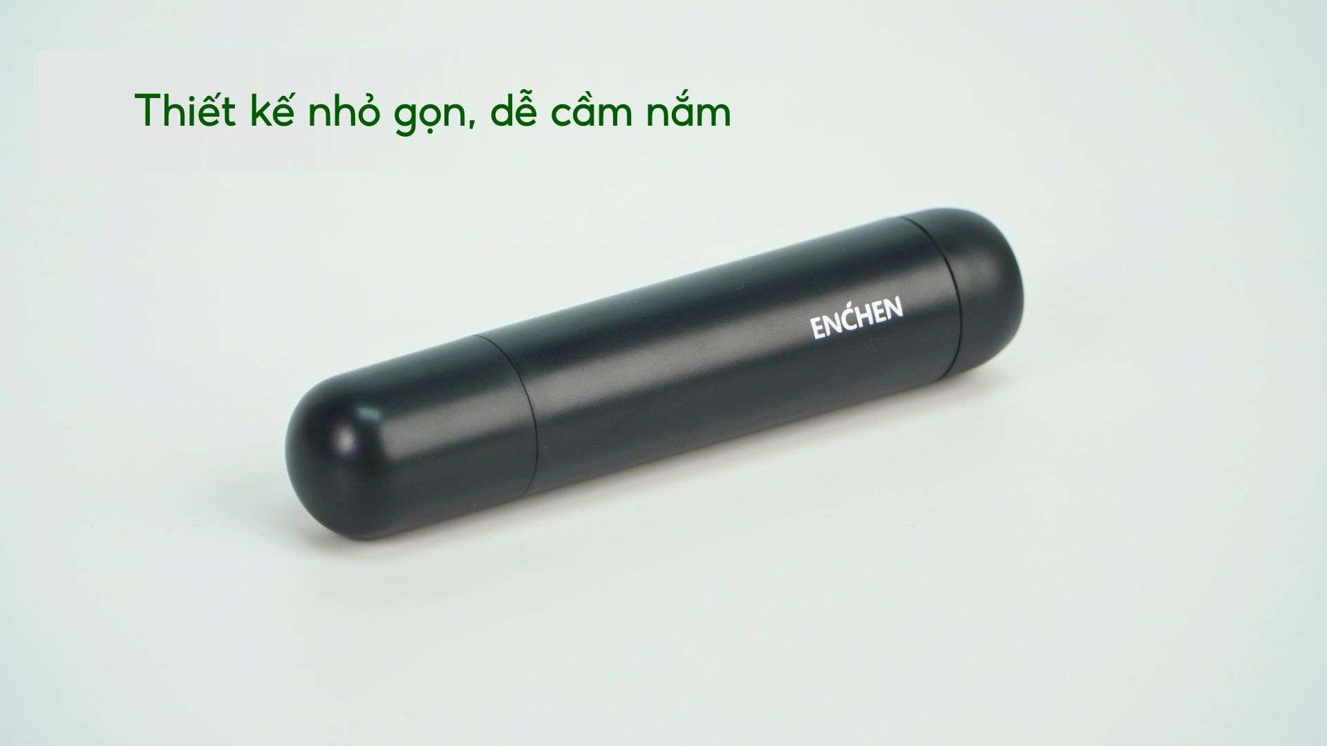 Máy cắt lông mũi Enchen EN005 Thiết kế nhỏ gọn, dễ cầm nắm
