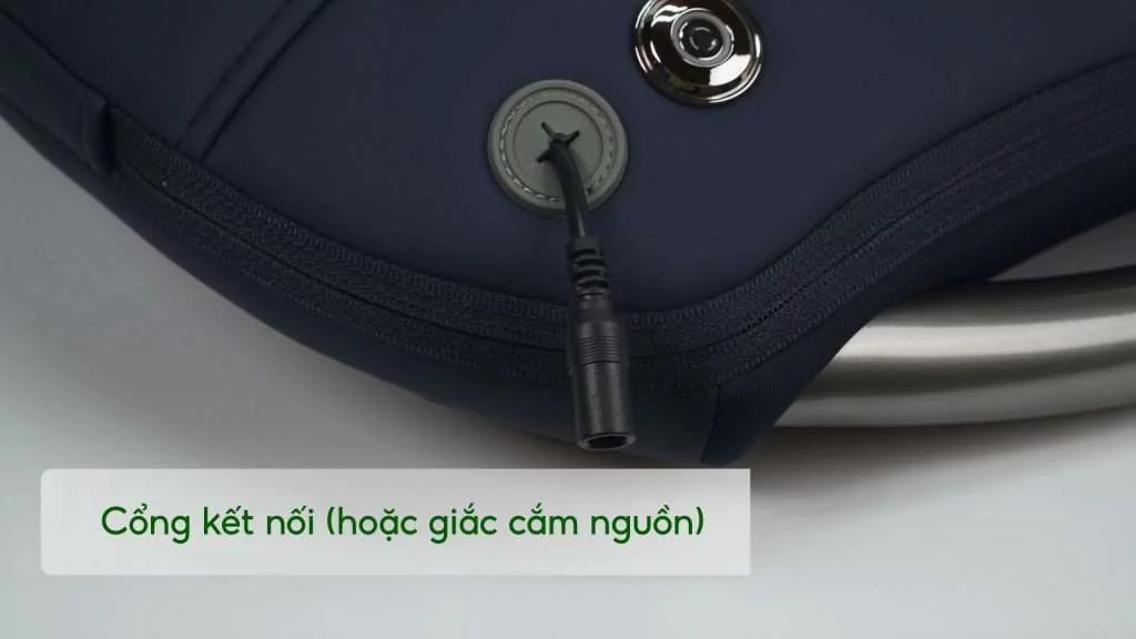 Máy massage lưng Philips PPM4501 Cổng kết nối (hoặc giắc cắm nguồn)